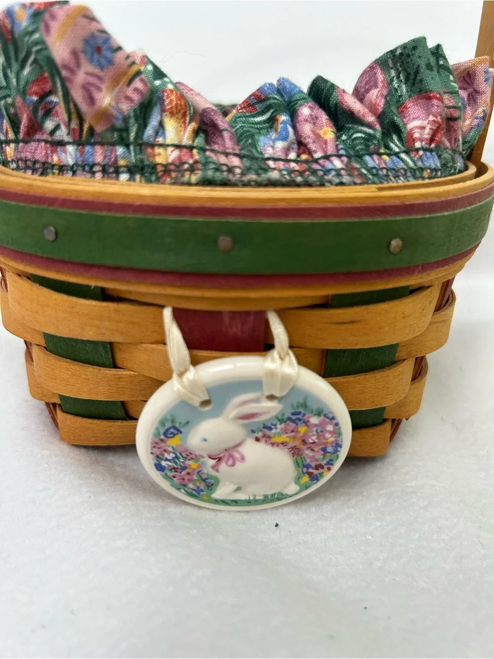 Longaberger 1999 Small Easter Basket with Fabric Liner and Bunny Medallion